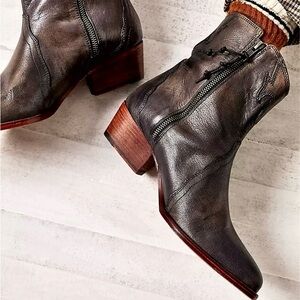 Free People New Frontier Western Boots in Carbon ✨ NEW